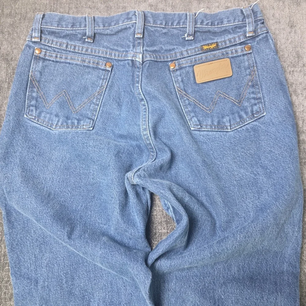 Wrangler Cowboy Cut Jeans Mens 34x34 (33x33) Medium Wash Straight Rodeo Western